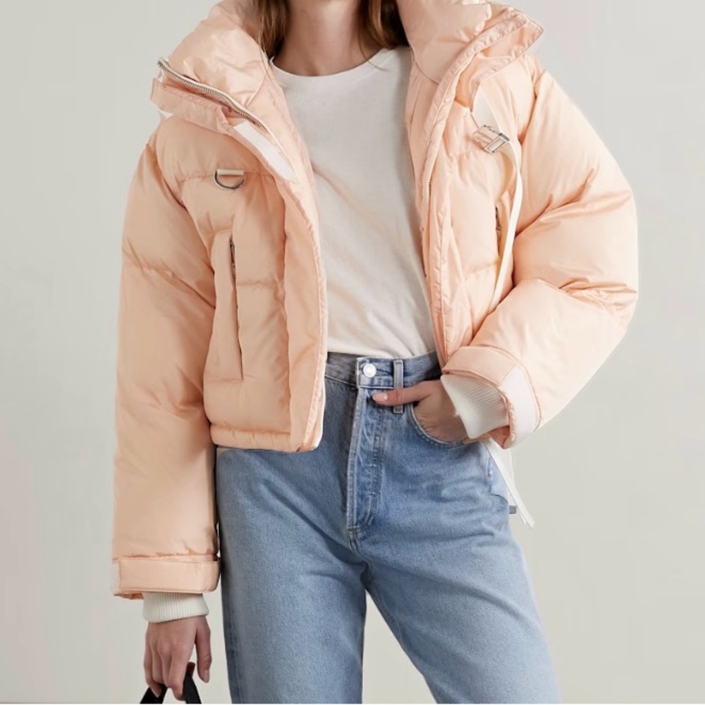 Shoreditch Ski Club Willow Short Puffer Jacket in Peach Size L NWOT